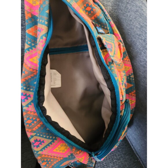 Kavu Rope Sling Bag Rhombus Rug Design Multicolor - Picture 4 of 8